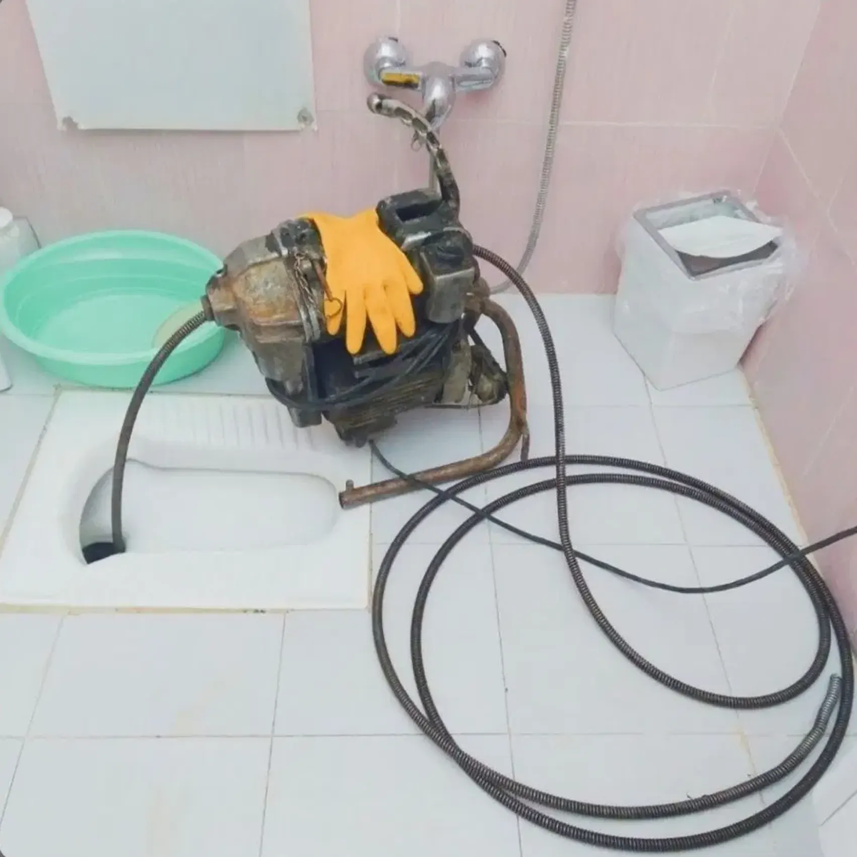فنرزنی برقی در اصفهان